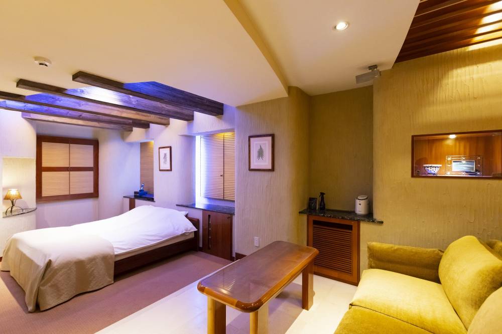 【ライブ配信も可】東京・町田「WATER HOTEL Cy」